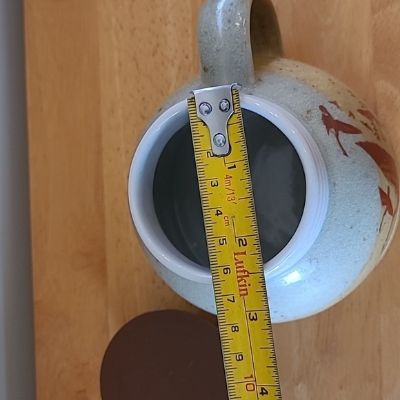 HANDCRAFTED POTTERY Lidded Travel/Office Mug - Picture 15 of 16